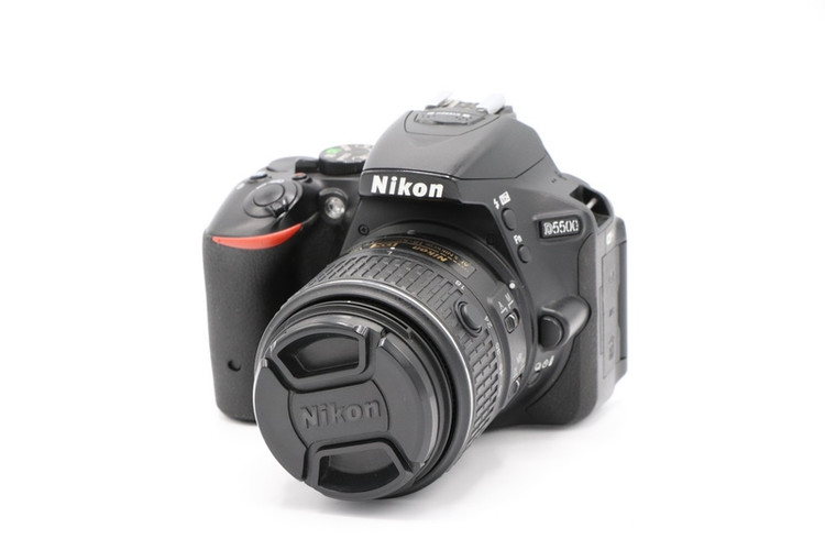 دوربین عکاسی نیکون Nikon D5500 Kit 18-55mm f/3.5-5.6G VRII (دسته دوم )