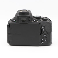 دوربین عکاسی نیکون Nikon D5500 Kit 18-55mm f/3.5-5.6G VRII (دسته دوم )