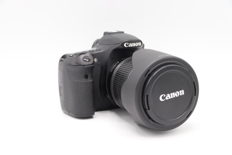 دوربین عکاسی دست دوم CANON 60D 18-135 IS