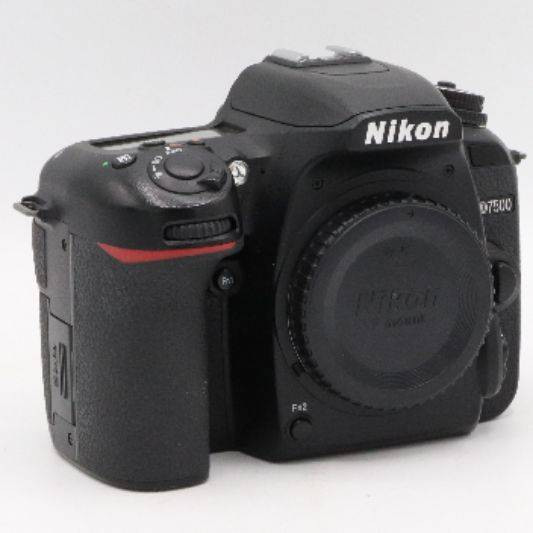 دوربین دست دوم عکاسی نیکون Nikon D7500 body