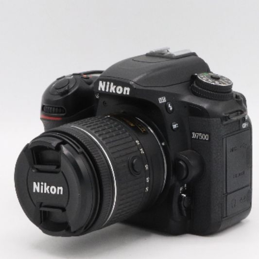 دوربین عکاسی نیکون Nikon D7500 Kit 18-55mm f/3.5-5.6 G VR  دسته دوم