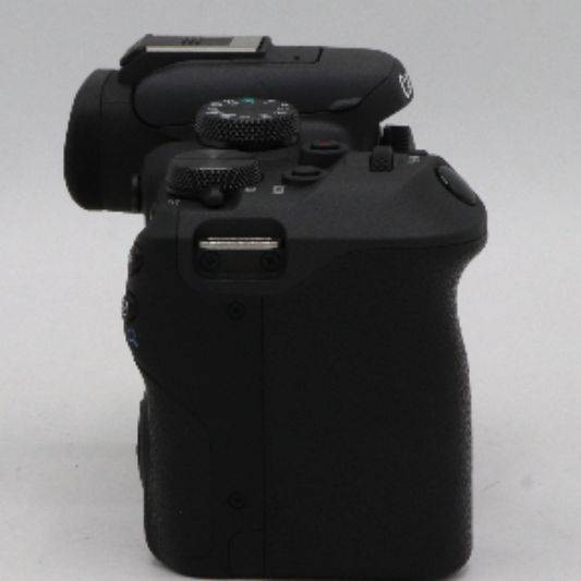 دوربین کانن دست دوم Canon EOS R10 Mirrorless Camera Body (5000 شات)